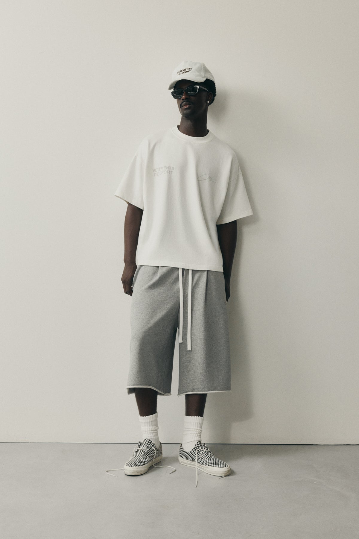 Relaxed Pleated Shorts – Marl Grey