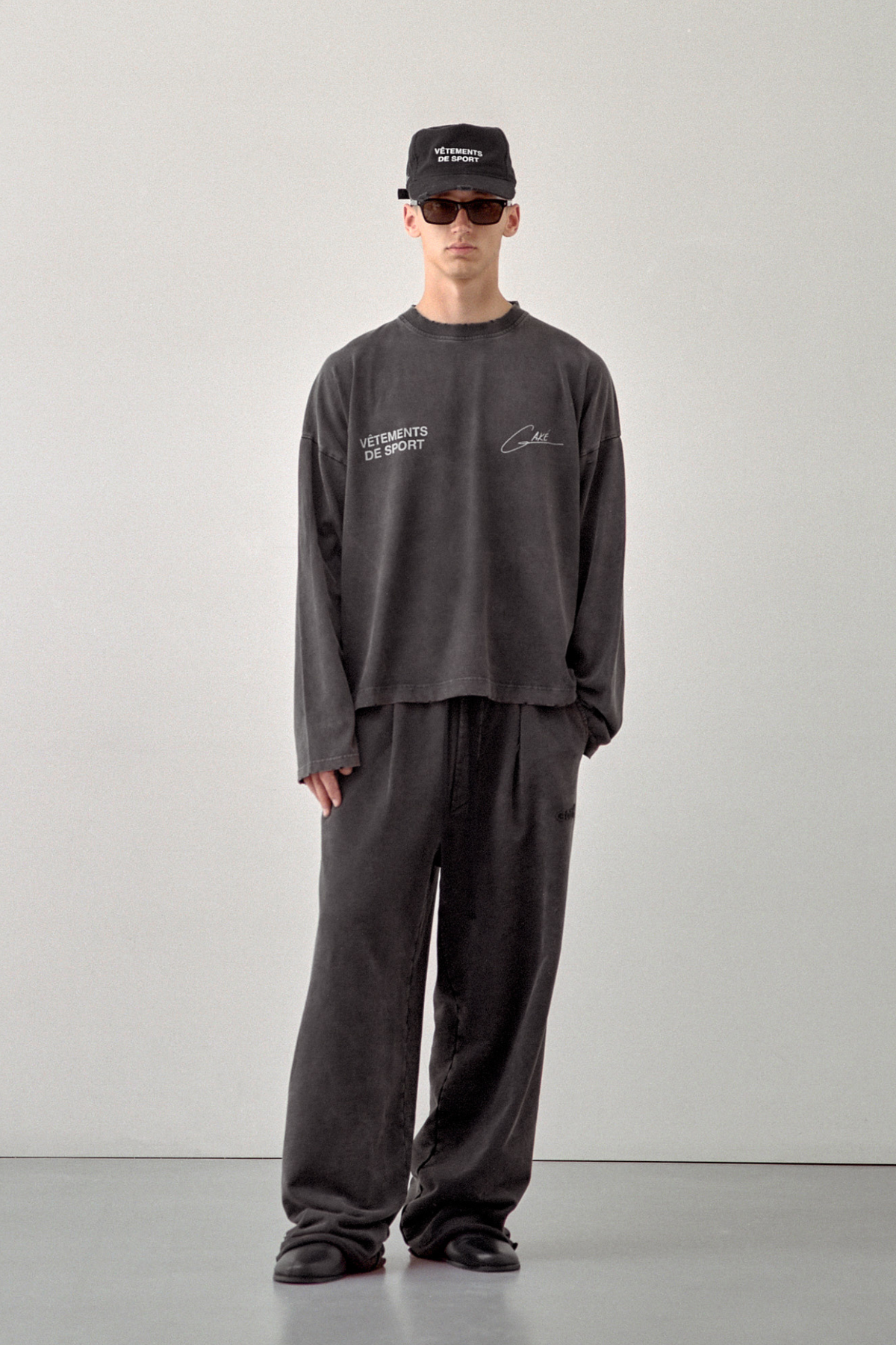 Classic VDS Signature Long Sleeve – Vintage Black