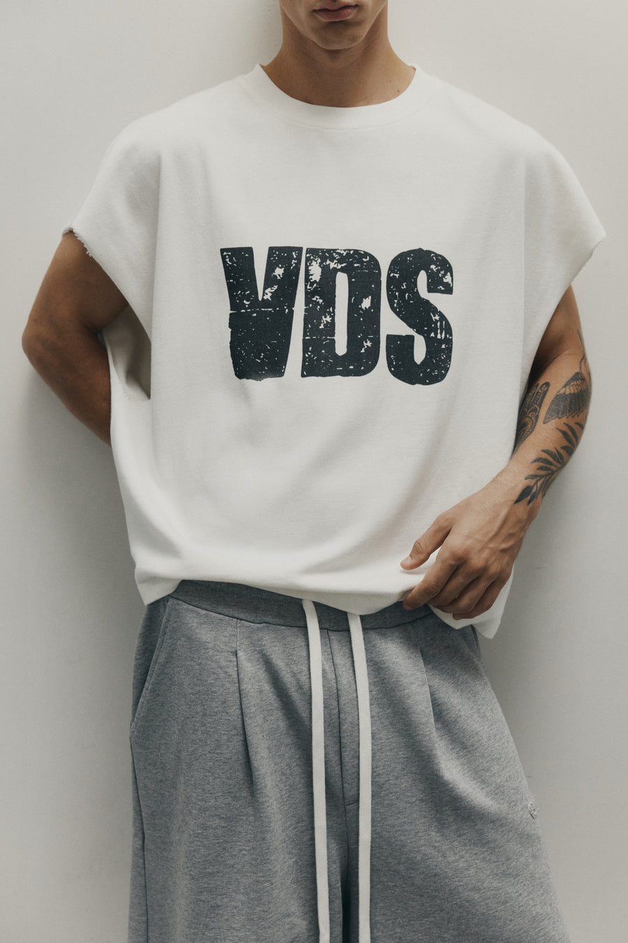 VDS Faded Muscle Tee – Vintage White